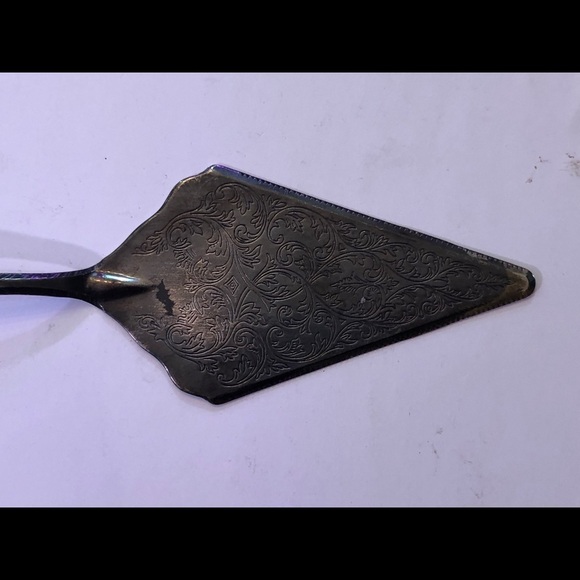 - Vintage Silver Plated Pie Utensil. - Picture 2 of 4